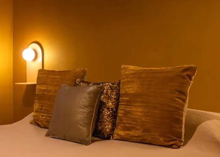 Apartment Arty In The Heart Of , Baixa Chiado Lissabon